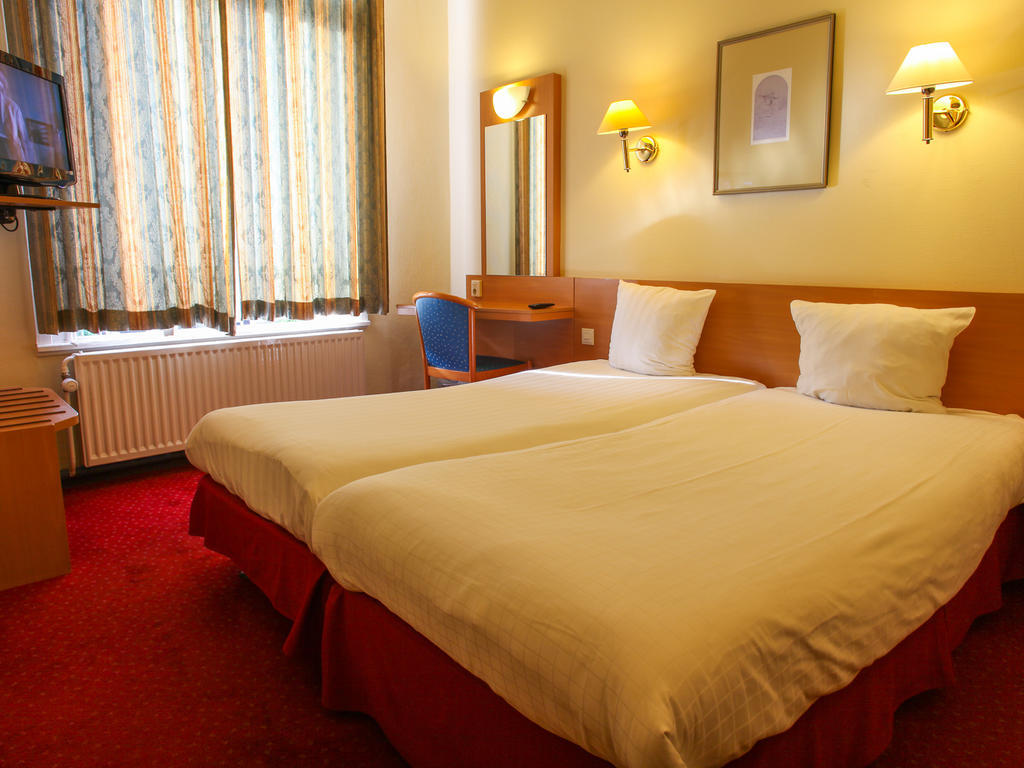 The Hoxton, Amsterdam Hotel Room photo